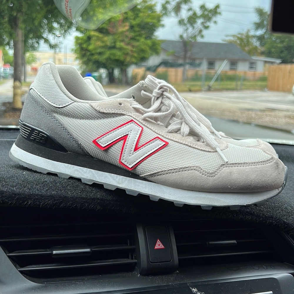 New Balance Comfort  9 1/2